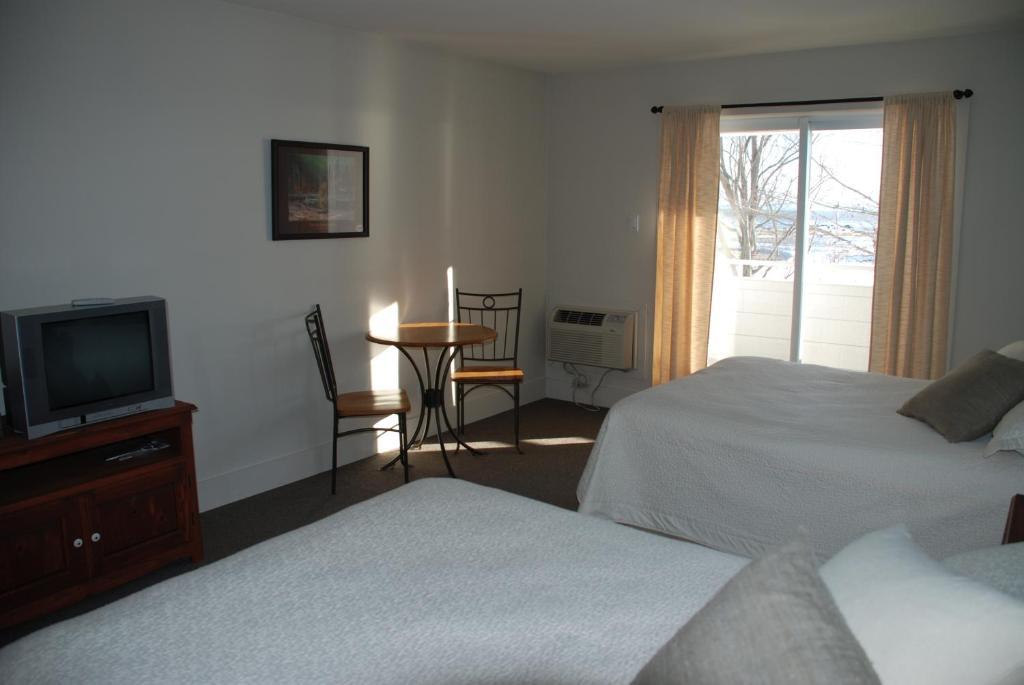 Auberge la Courtepointe Petite-Riviere-Saint-Francois Habitación foto